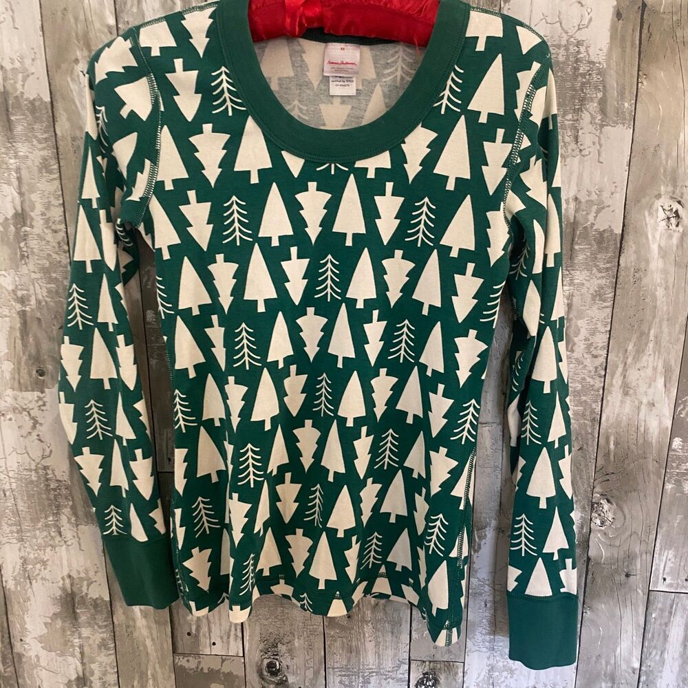 Hanna Andersson organic cotton Christmas pajama  top green trees XS